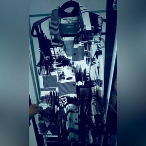 #151 Beautiful Vera Wong shirt/dress